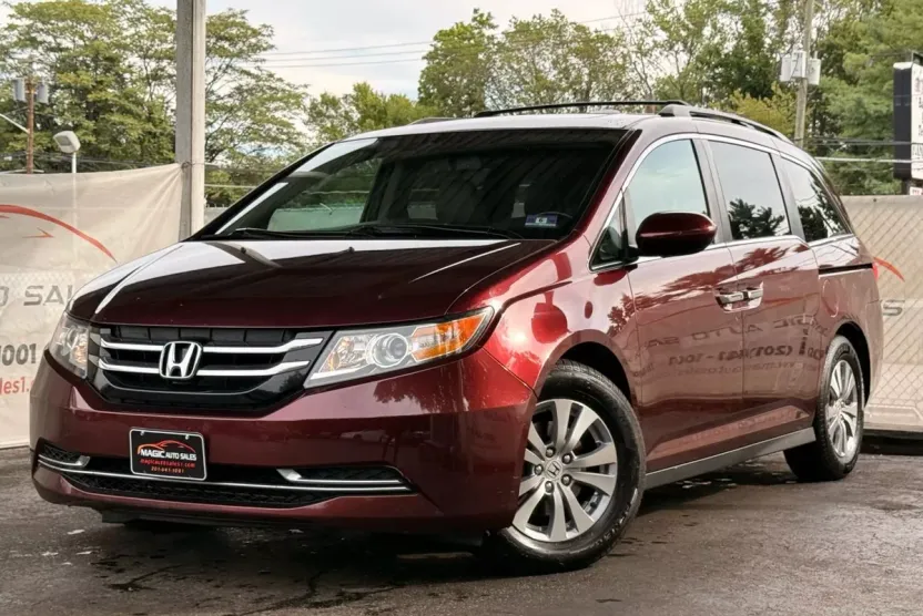 2017 Honda Odyssey EX-L photo 1