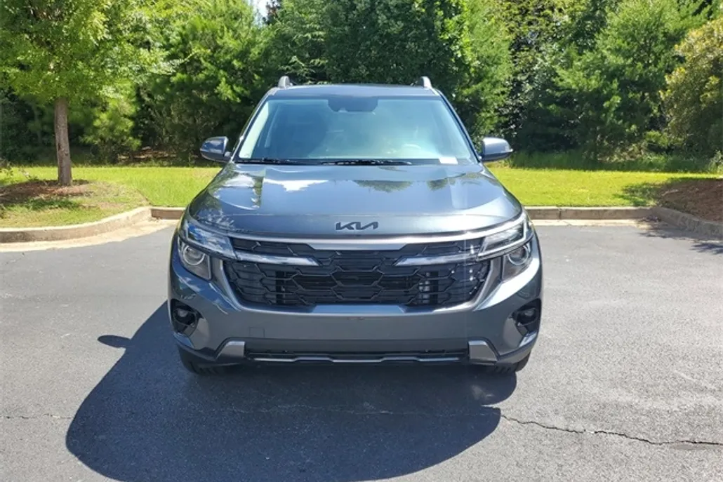2025 Kia Seltos X-Line photo 1