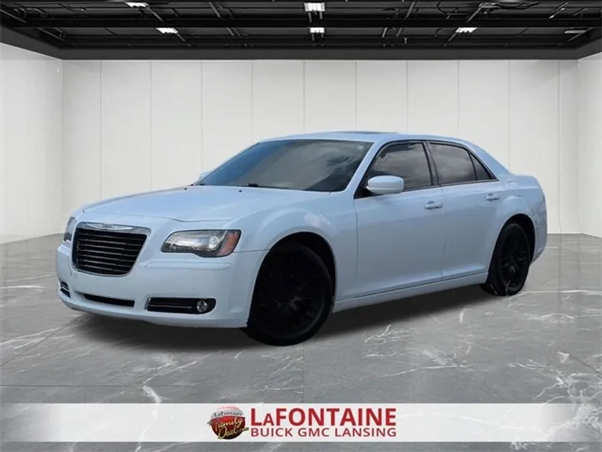 2014 Chrysler 300 S photo 1