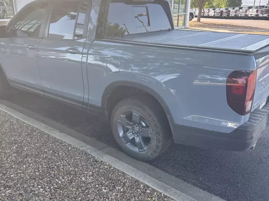 2025 Honda Ridgeline TrailSport photo 1
