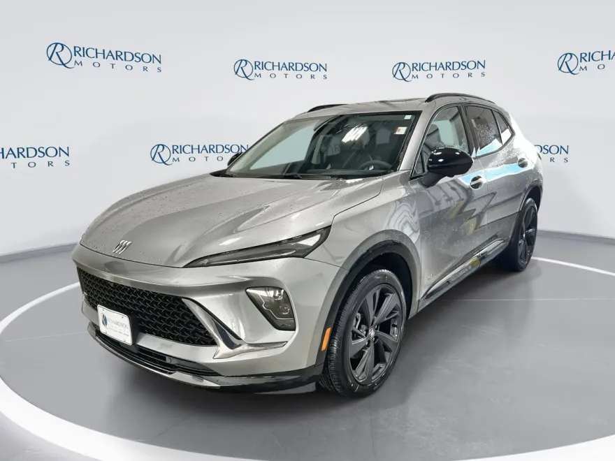 2025 Buick Envision Sport Touring photo 1