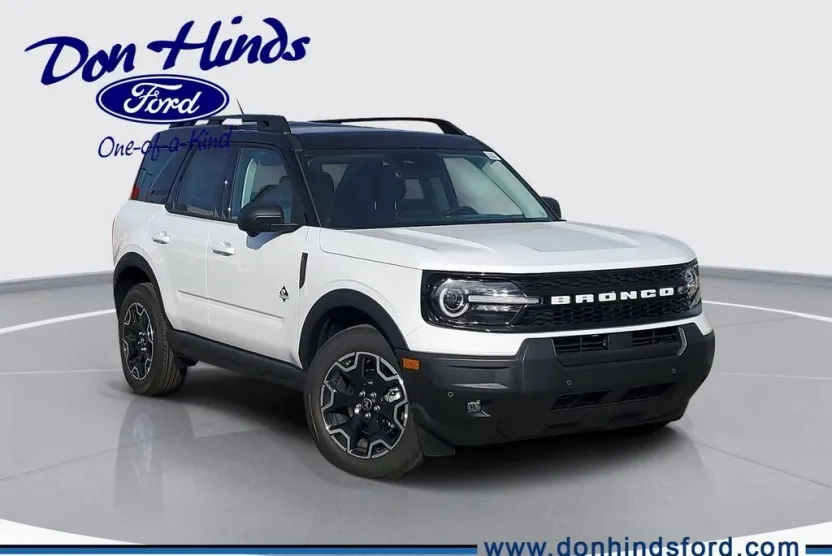 2025 Ford Bronco Sport Outer Banks photo 1