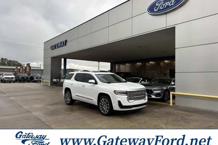 2023 Gmc Acadia Denali photo 1