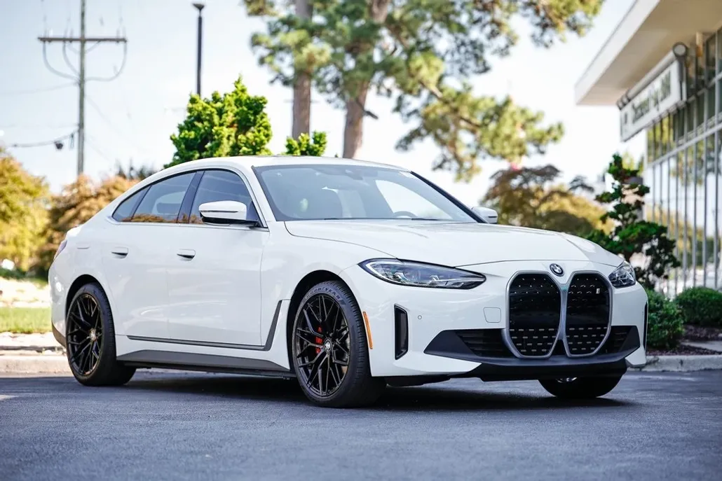 2024 Bmw i4 eDrive35 photo 1