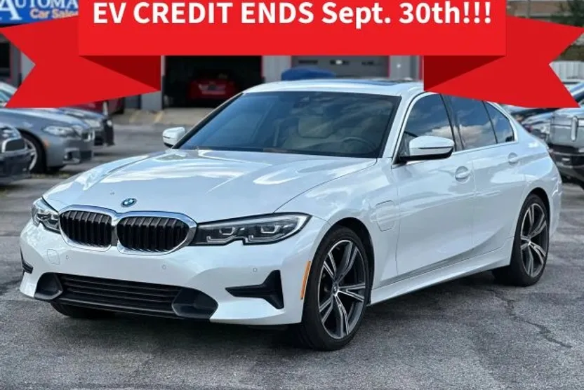 2022 Bmw 330e 3-Series photo 1