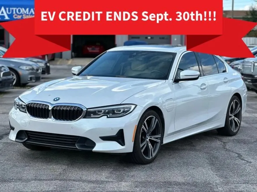 2022 Bmw 330e 3-Series photo 1