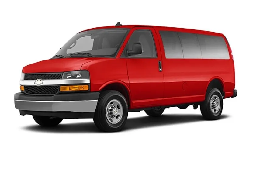 2022 Chevrolet Express Passenger LS photo 1