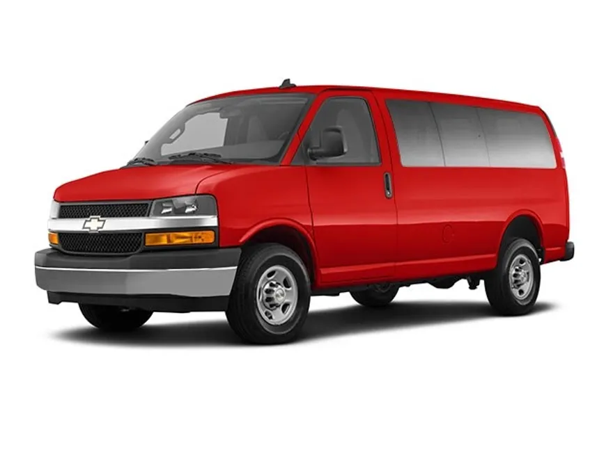 2022 Chevrolet Express Passenger LS photo 1