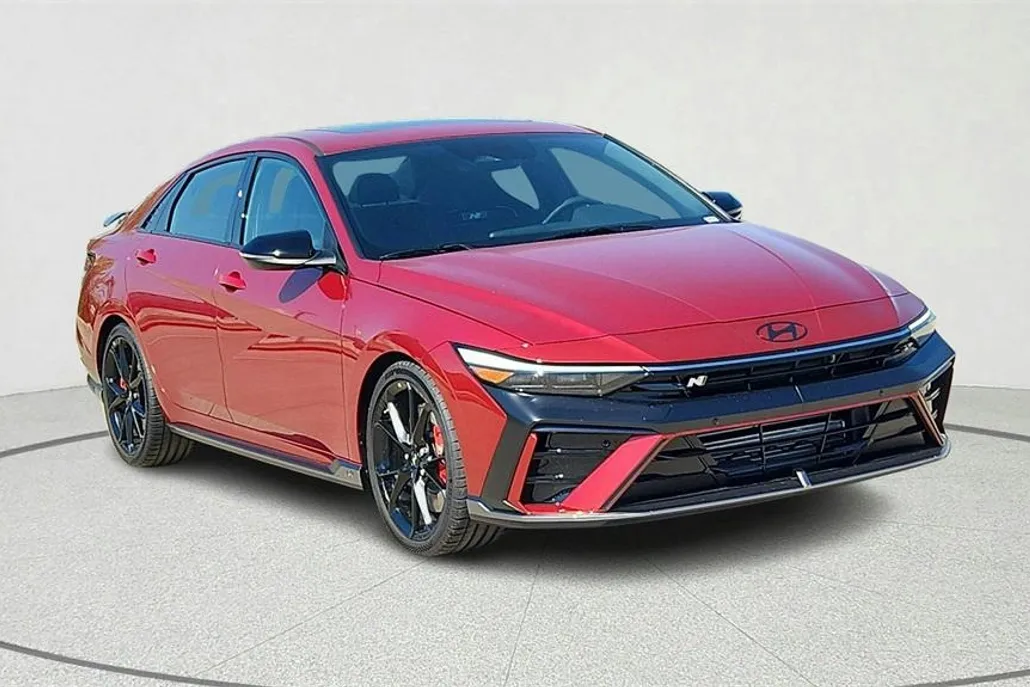 2025 Hyundai Elantra N photo 1