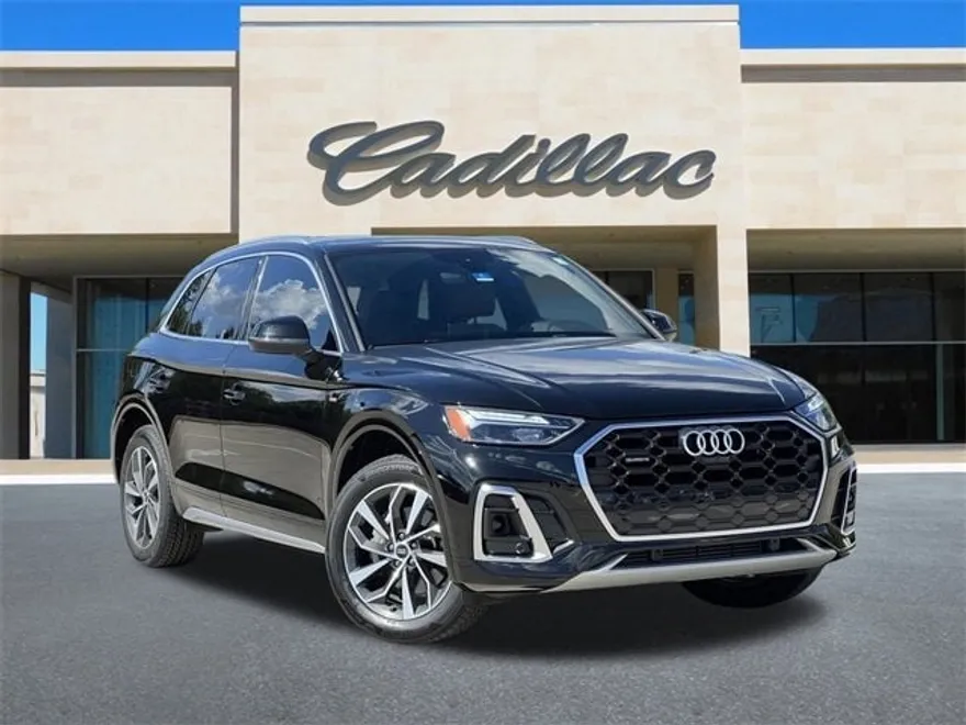 2023 Audi Q5 S line Premium Plus photo 1