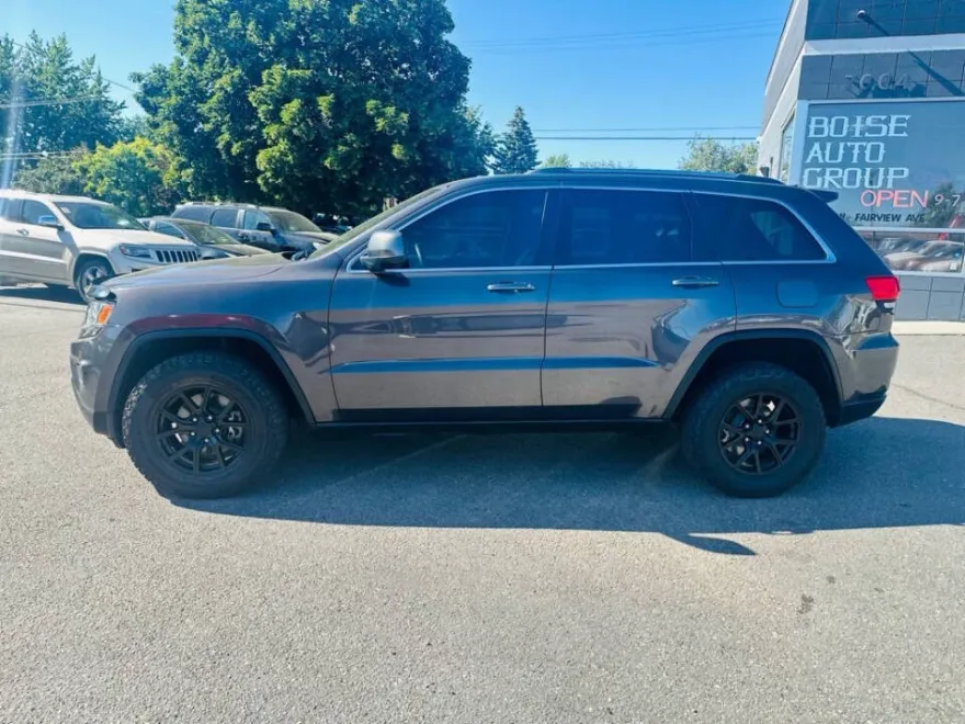 2015 Jeep Grand Cherokee Laredo photo 1