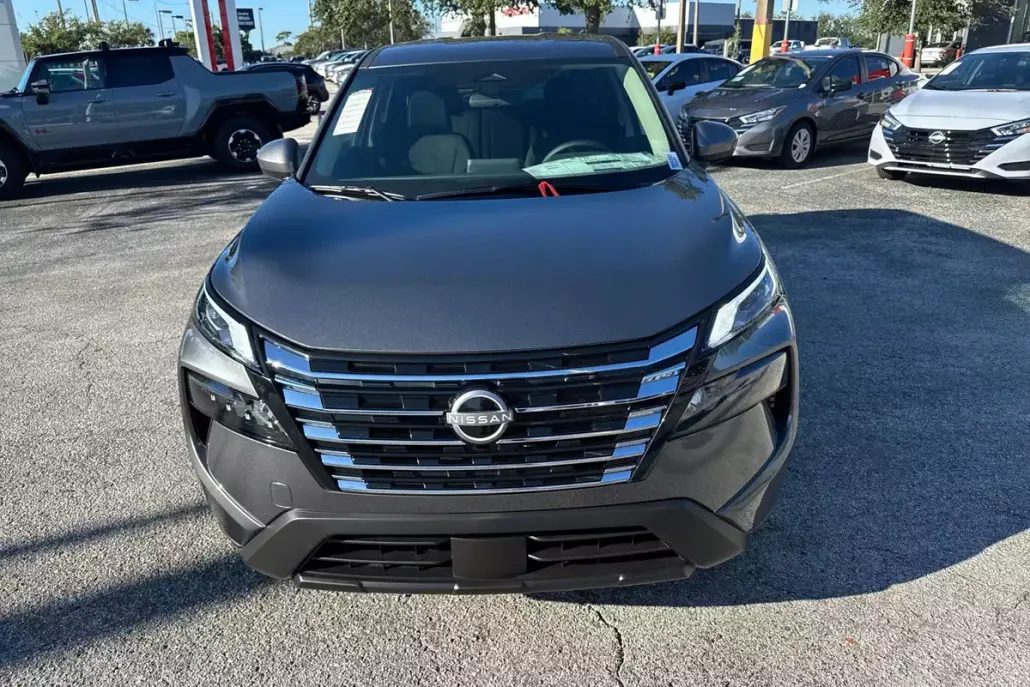 2026 Nissan Rogue SV photo 1
