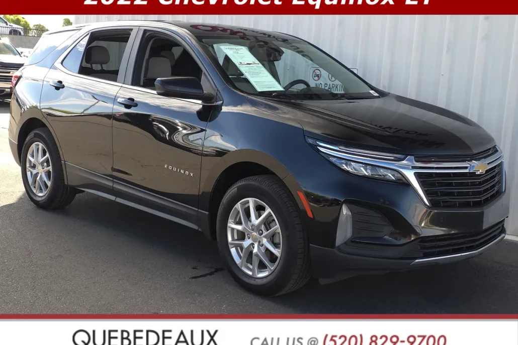 2022 Chevrolet Equinox LT photo 1