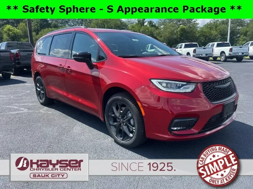 2026 Chrysler Pacifica Limited photo 1