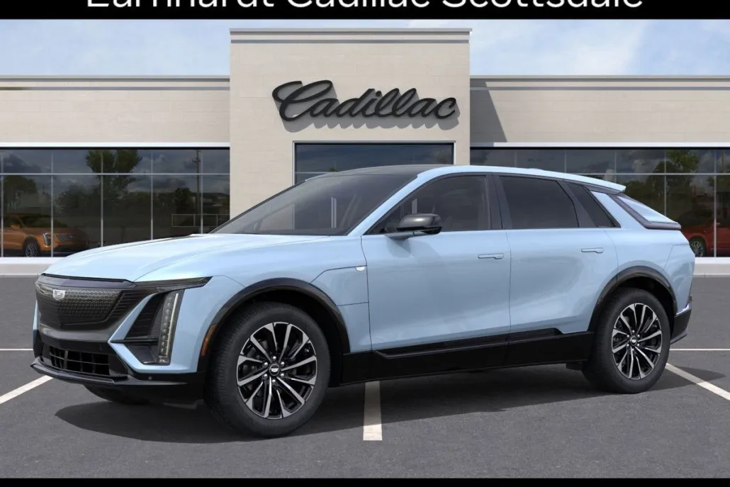 2026 Cadillac Lyriq Sport photo 1