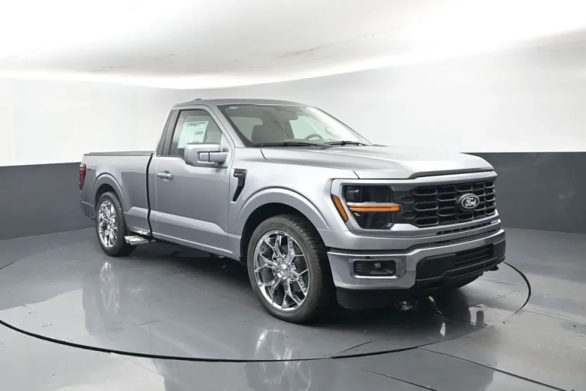 2025 Ford F-150 XL photo 1