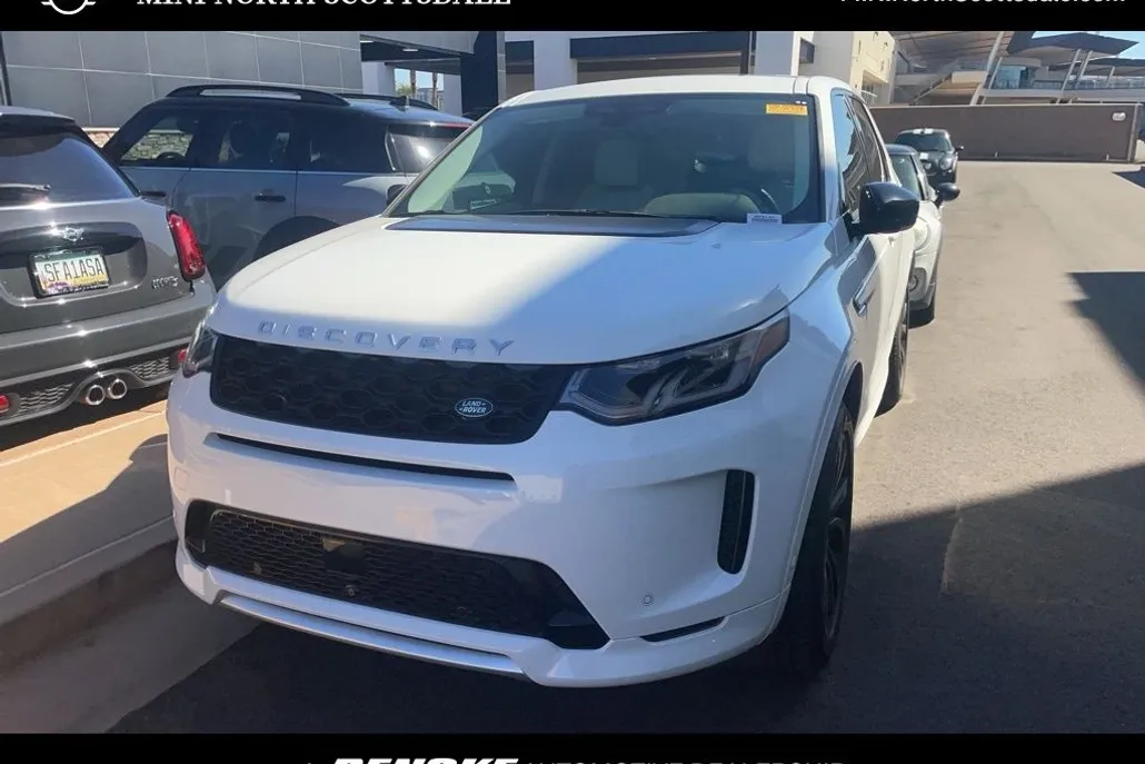 2024 Land Rover Discovery Sport S photo 1