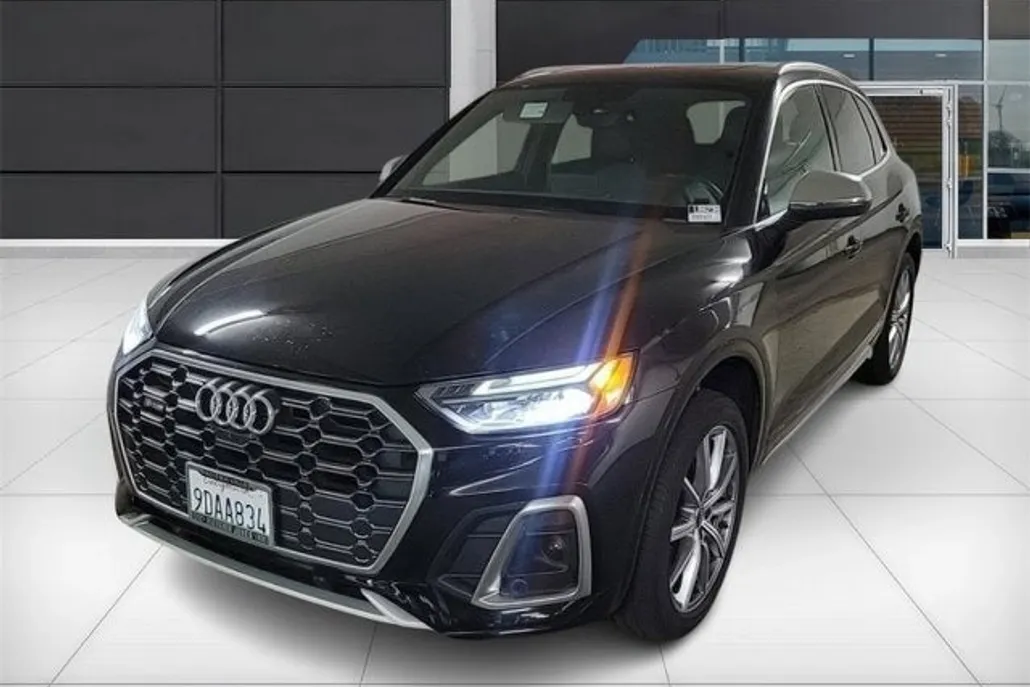 2022 Audi SQ5 Premium Plus photo 1