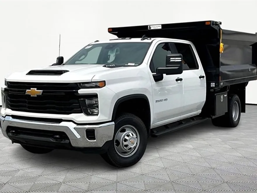 2025 Chevrolet Silverado 3500HD Work Truck photo 1