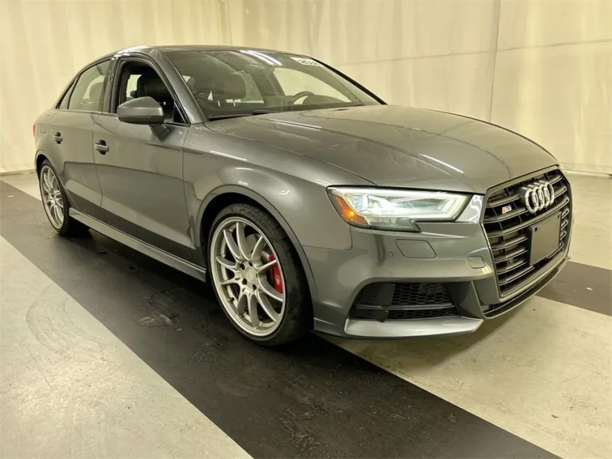 2018 Audi S3 Premium Plus photo 1