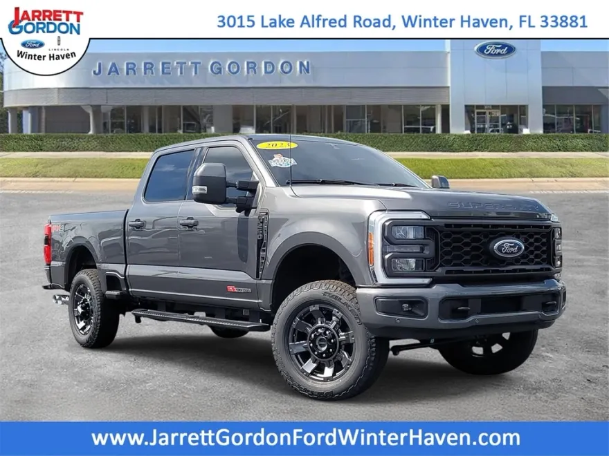 2023 Ford F-250 Lariat photo 1