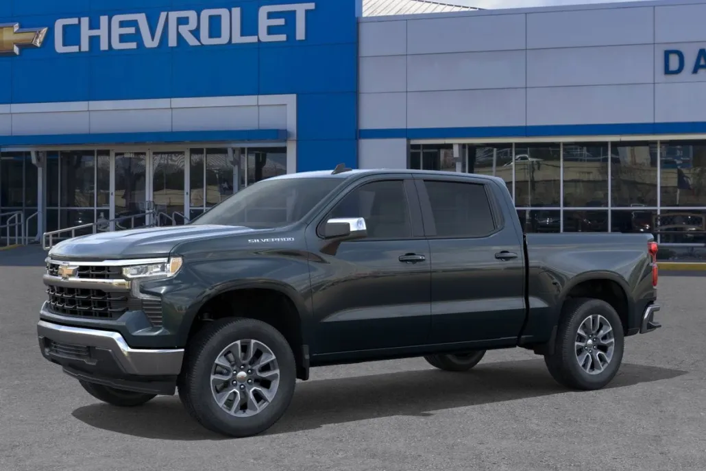 2025 Chevrolet Silverado 1500 LT photo 1