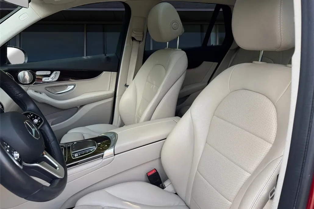 2021 Mercedes Benz GLC 300 4MATIC photo 1
