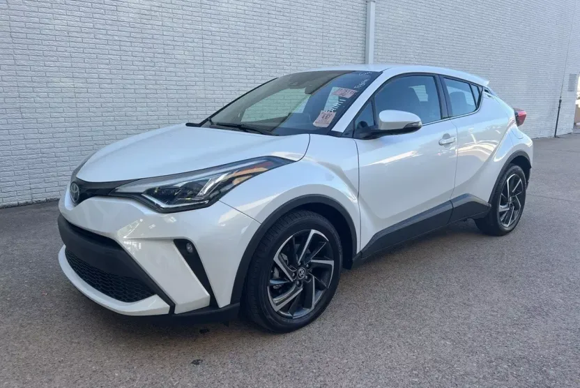 2022 Toyota C-HR Limited photo 1