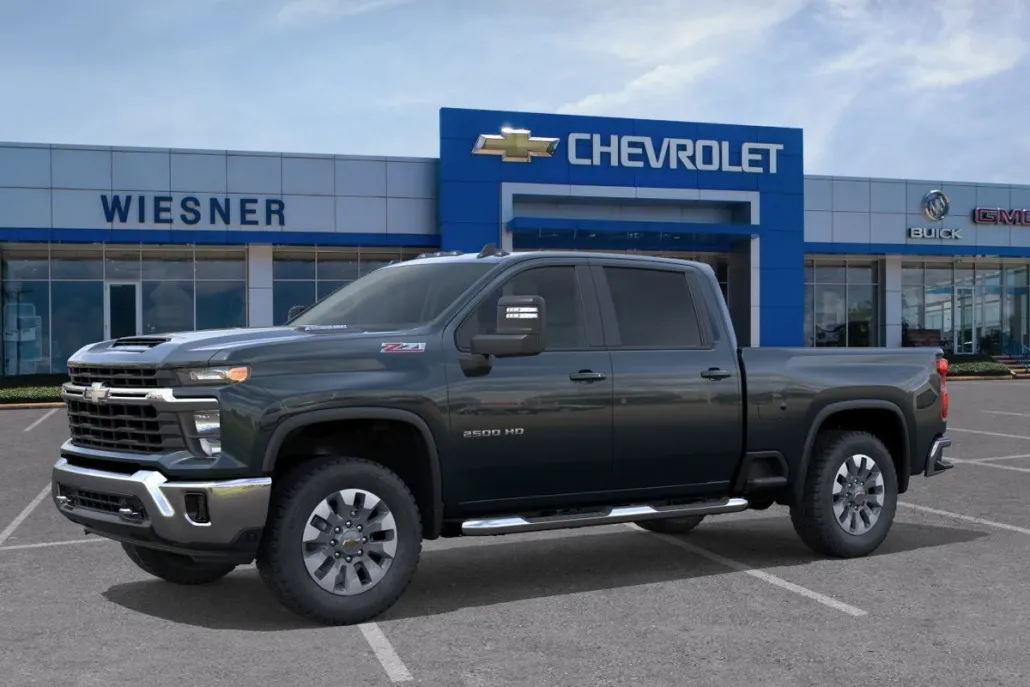 2026 Chevrolet Silverado 2500HD LT photo 1