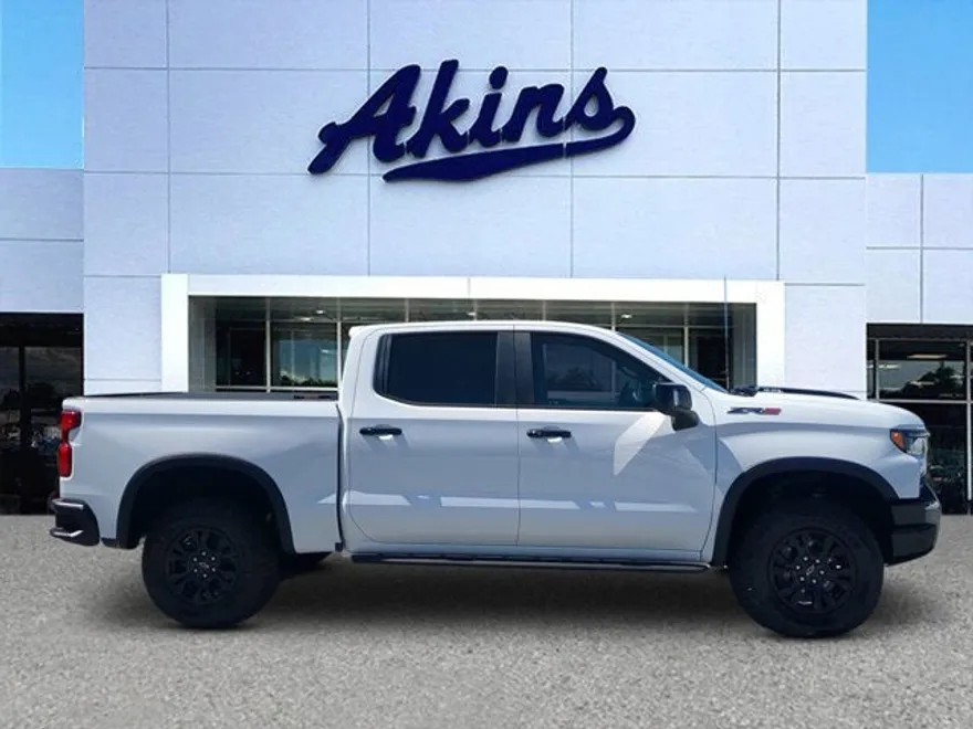 2022 Chevrolet Silverado ZR2 photo 1