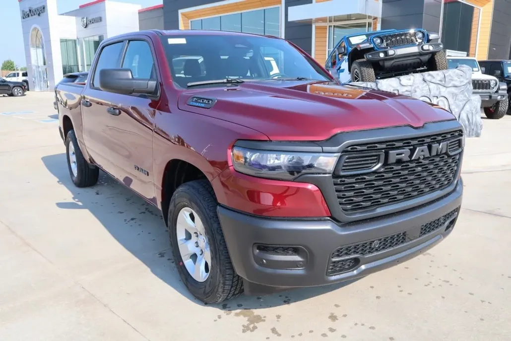 2025 Ram 1500 Tradesman photo 1