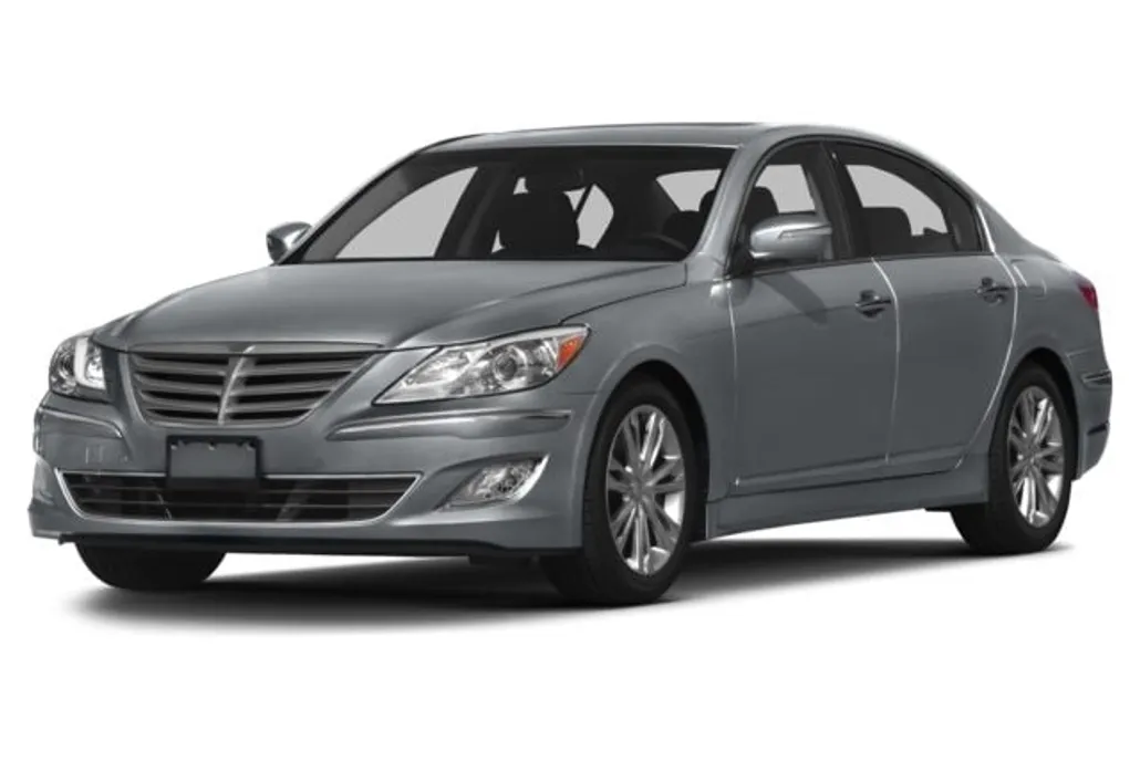2013 Hyundai Genesis 3.8 photo 1