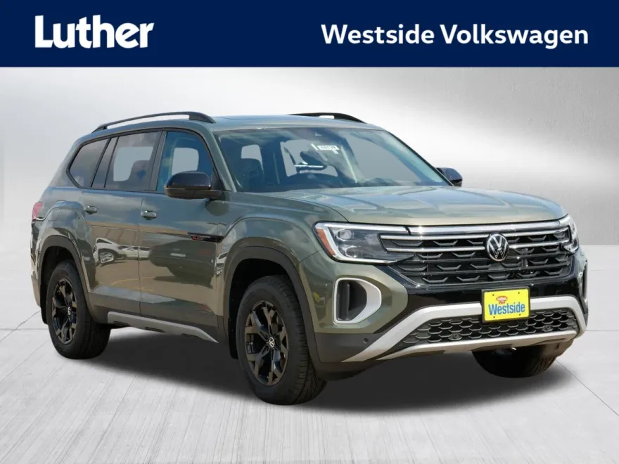 2025 Volkswagen Atlas Peak Edition SE photo 1