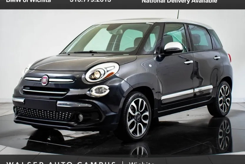 2019 Fiat 500L Lounge photo 1