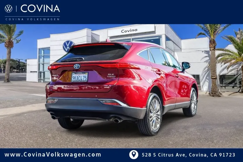 2021 Toyota Venza XLE photo 1