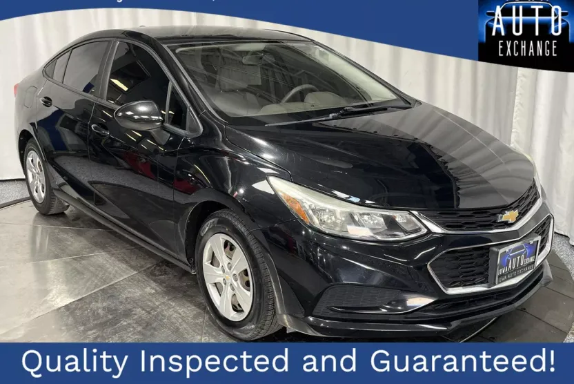 2016 Chevrolet Cruze LS photo 1
