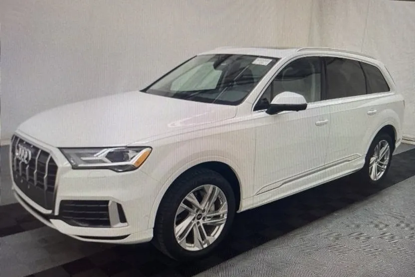 2022 Audi Q7 55 Premium Plus photo 1