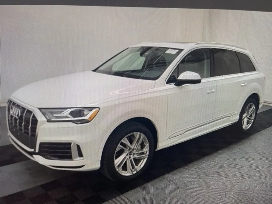 2022 Audi Q7 55 Premium Plus photo 1