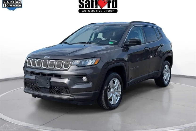 2022 Jeep Compass Latitude photo 1