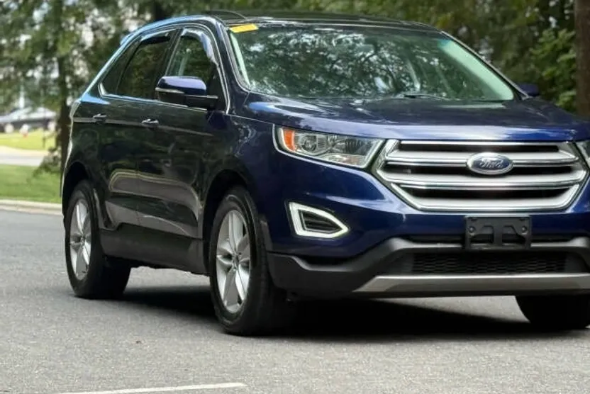 2016 Ford Edge SEL photo 1