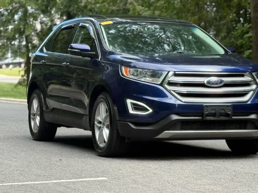 2016 Ford Edge SEL photo 1