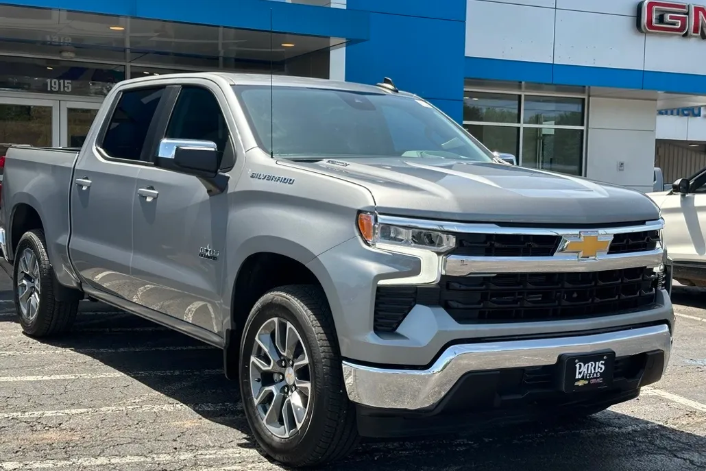 2025 Chevrolet Silverado 1500 LT photo 1