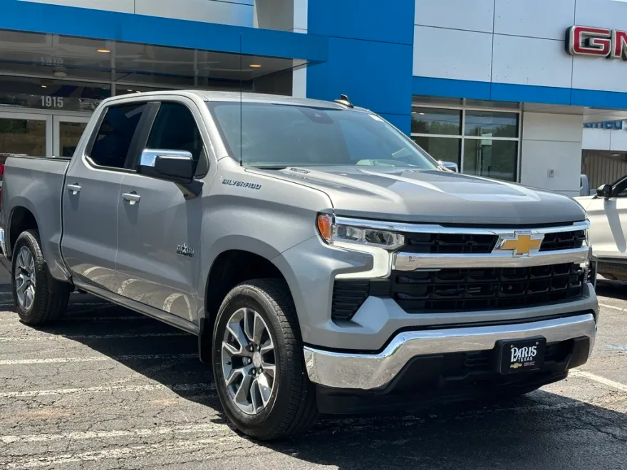 2025 Chevrolet Silverado 1500 LT photo 1