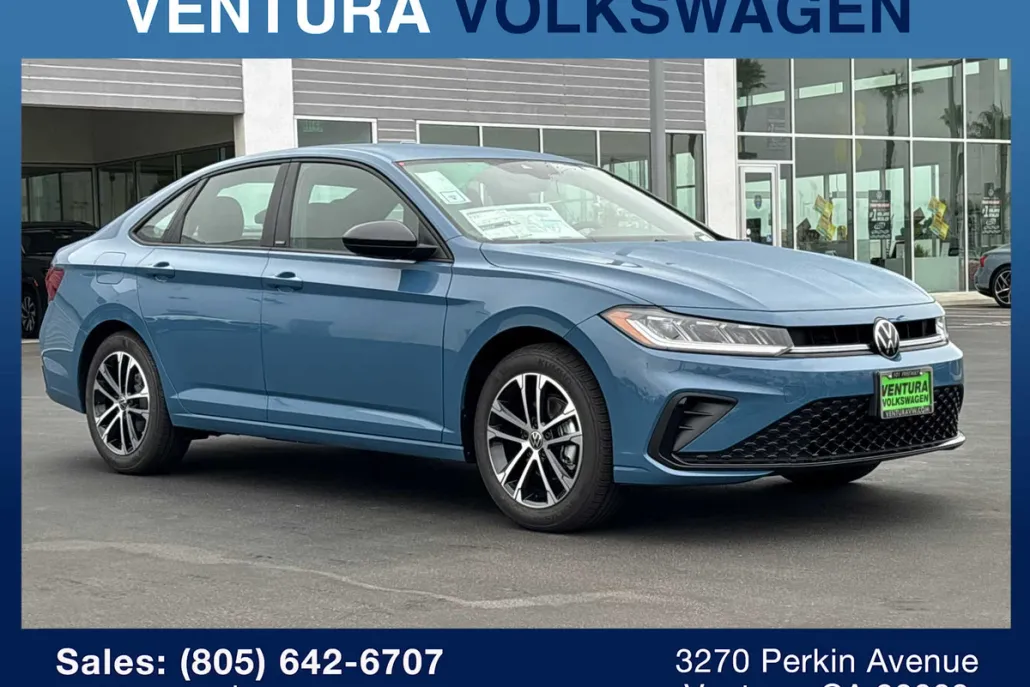 2025 Volkswagen Jetta Sport photo 1
