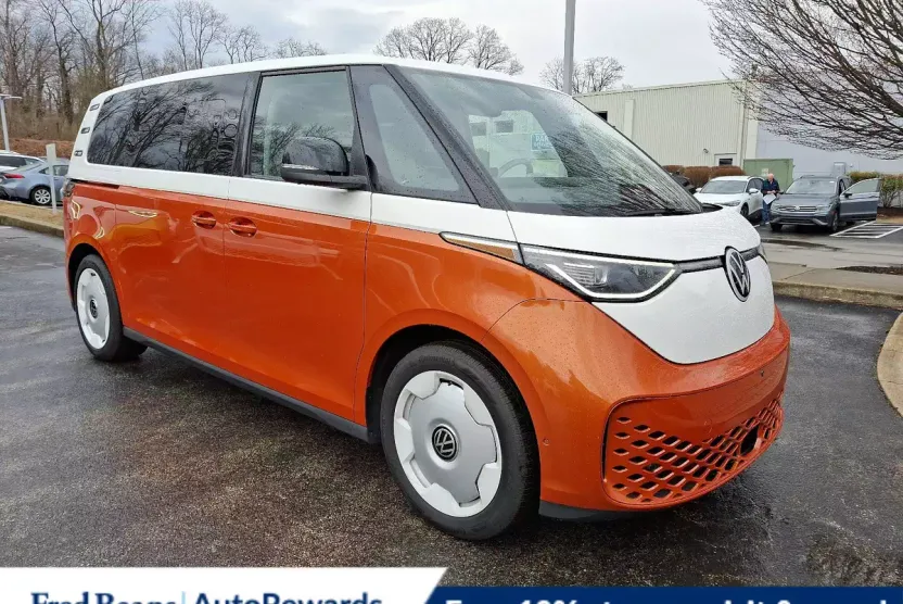 2025 Volkswagen ID. Buzz photo 1