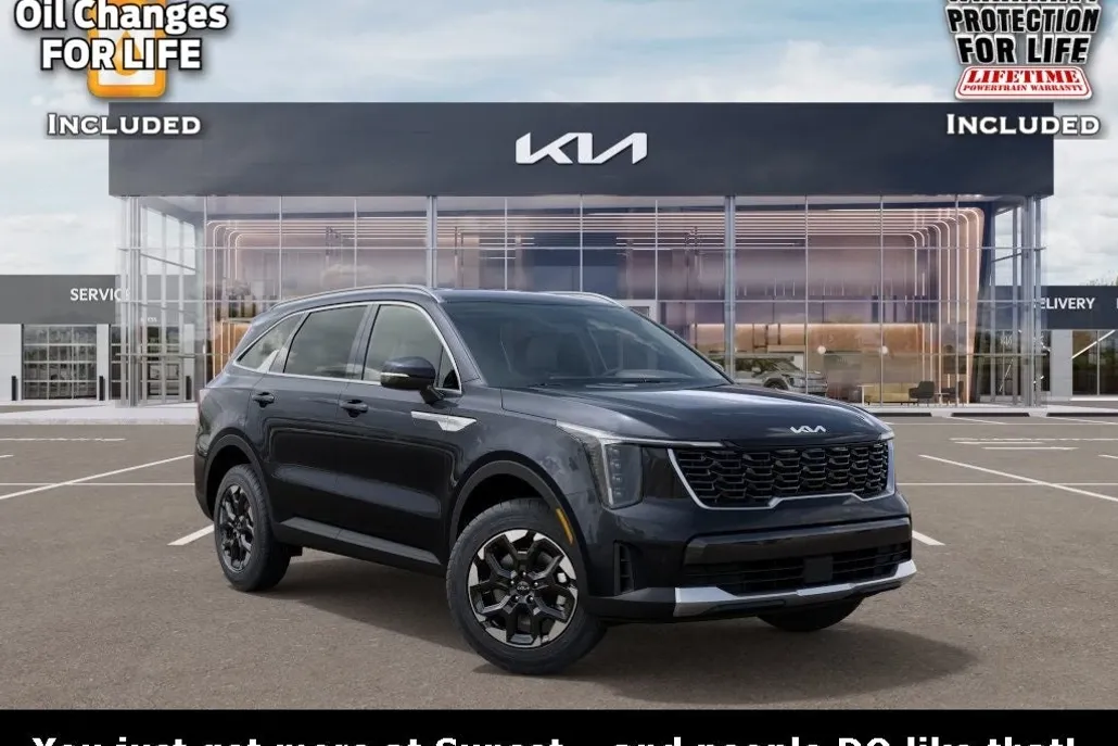 2025 Kia Sorento S photo 1