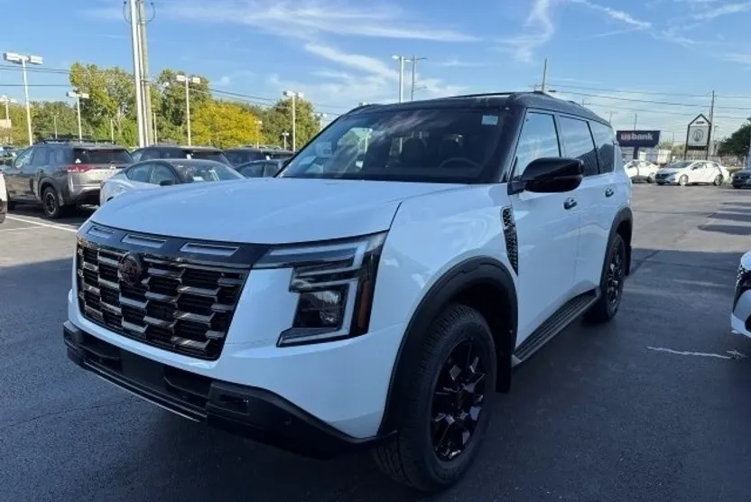 2026 Nissan Armada photo 1