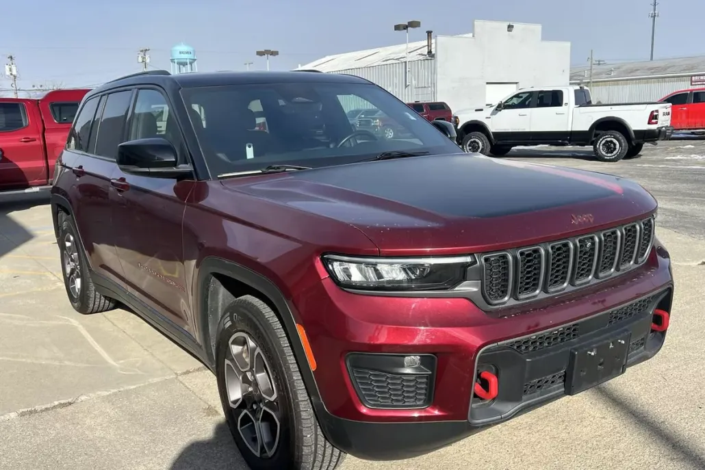 2022 Jeep Grand Cherokee Trailhawk photo 1