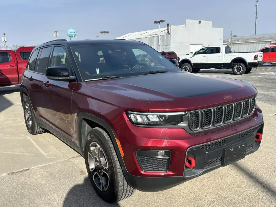 2022 Jeep Grand Cherokee Trailhawk photo 1