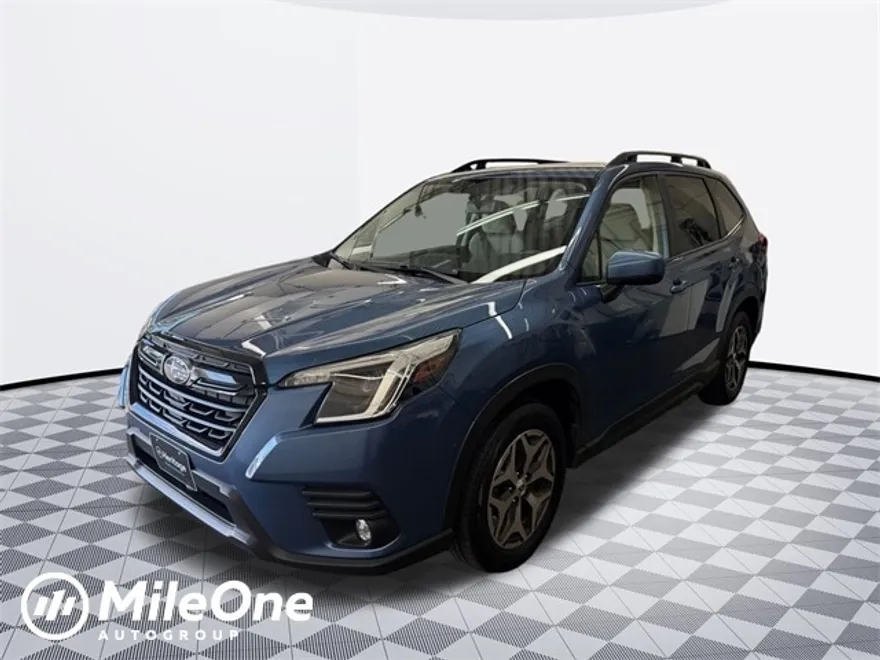 2024 Subaru Forester Premium photo 1